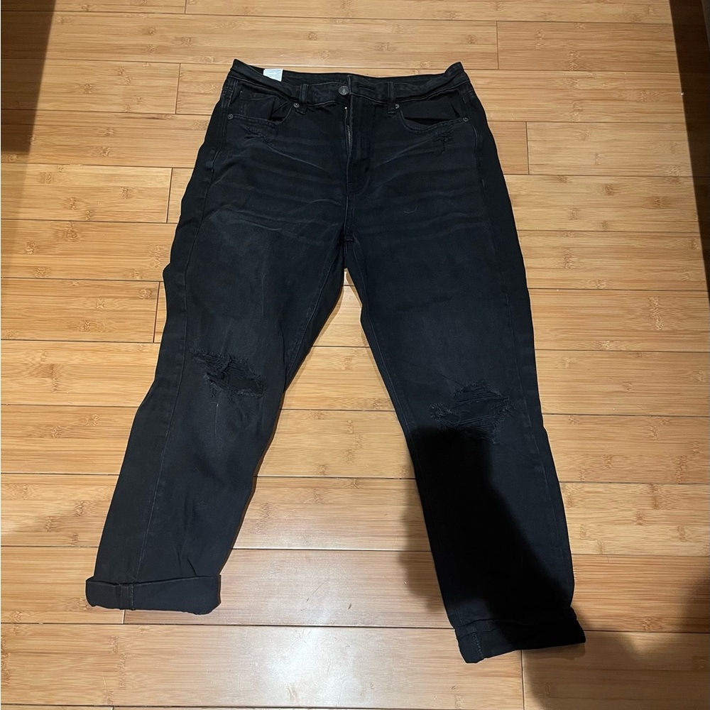 Stylish Black Distressed Jeans